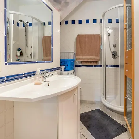 In Near Slopes, Cleaning Included